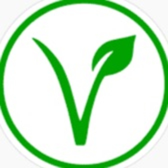 Meet your Posher, Laura - Picture 1 of 1